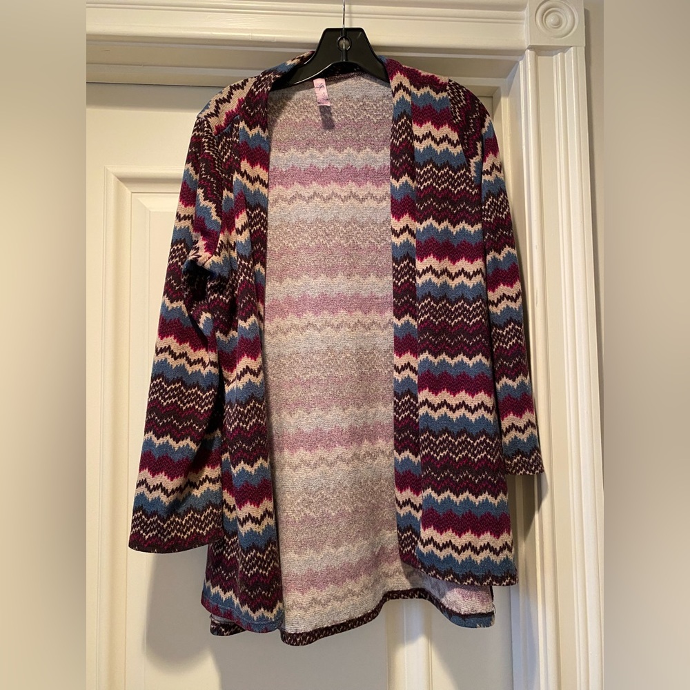 Alya Burgundy and Blue Zigzag Cardigan